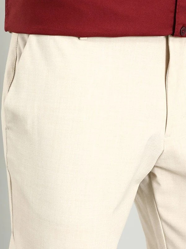 Indian Terrain Men's Comfort Fit Solid Beige Trousers